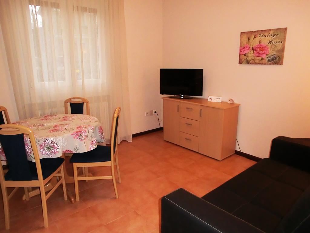 Appartement Le Rose à Trieste Chambre photo